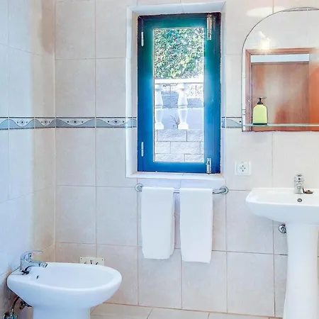 Hébergement de vacances Brigida Mit Privatem Pool By Interhome